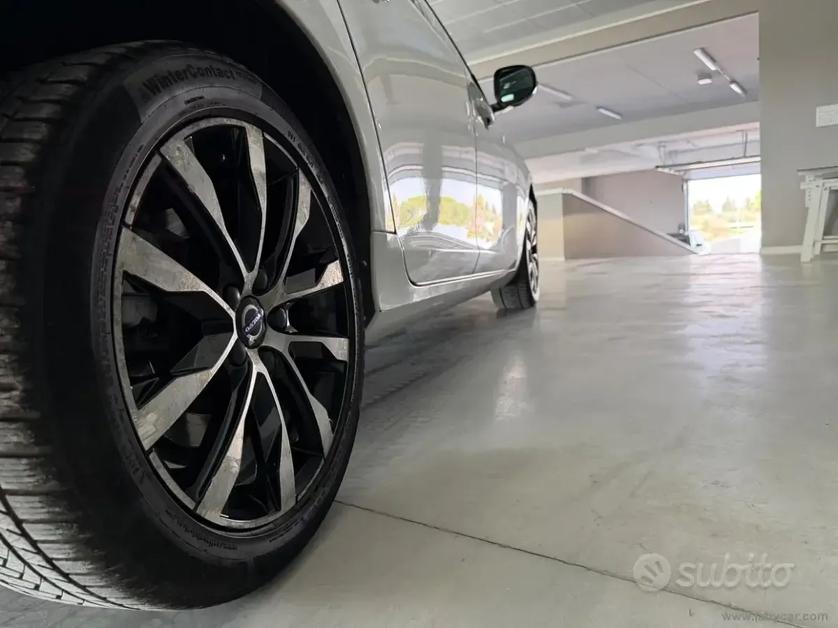 Usata Volvo V60 Business Edition 150 CV (110 kW) 2017 Bianco Station wagon