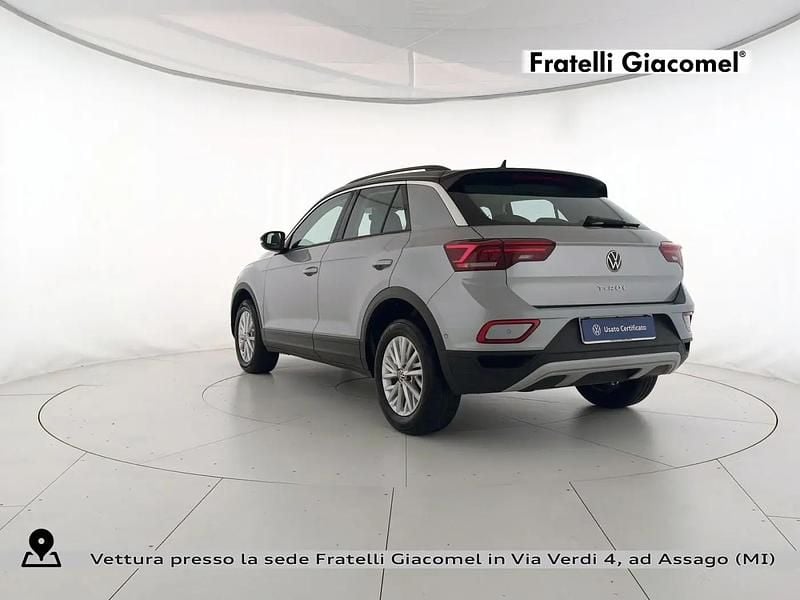 Usata VW T-Roc Life 150 CV (110 kW) 2024 Pyrit silver metallizzato nero SUV