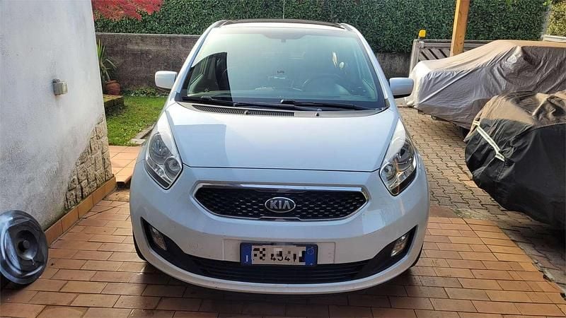 Usata Kia Venga Active 90 CV (66 kW) 2014 Utilitaria