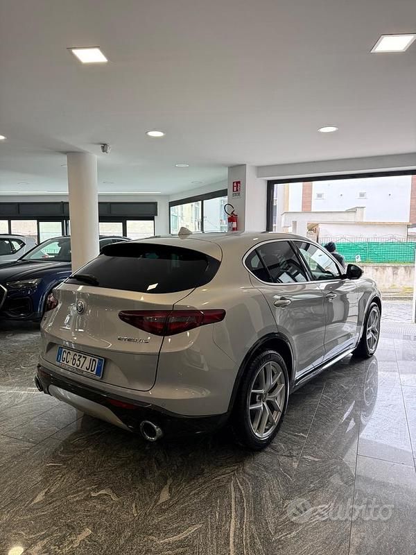 Usata Alfa Romeo Stelvio Super 210 CV (154 kW) 2020 Grigio SUV