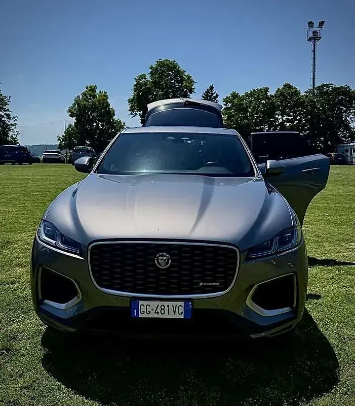 Usata Jaguar F-Pace R-Dynamic 204 CV (150 kW) 2022 SUV