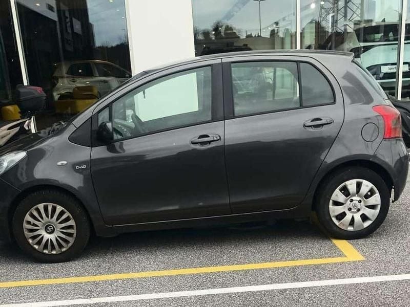 Brugt Toyota Yaris Lounge 90 HK (66 kW) 2008 Grå Hatchback