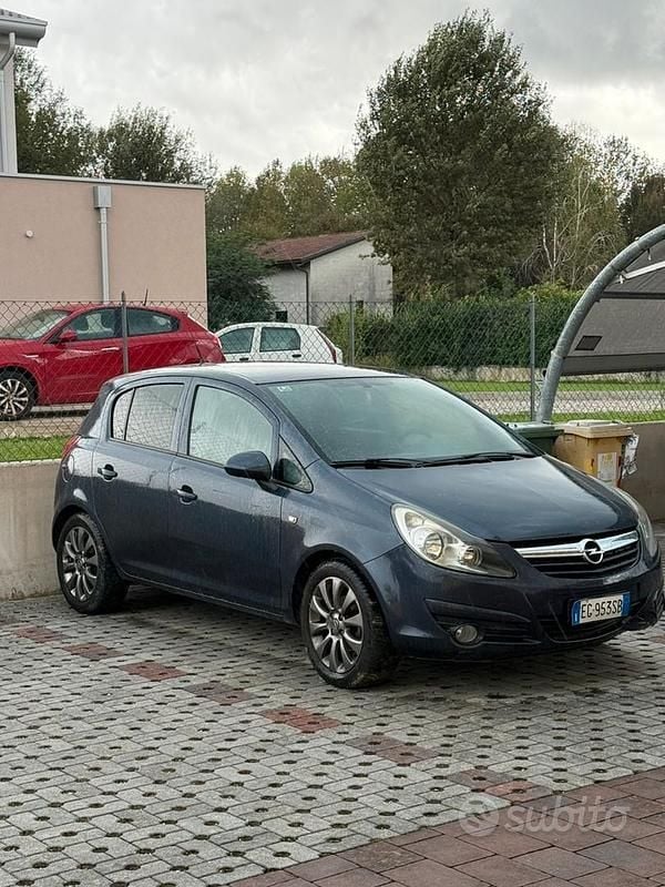 Blu Usata 2011 Opel Corsa Utilitaria | 1000 € (Super prezzo) - Immagine 1/4