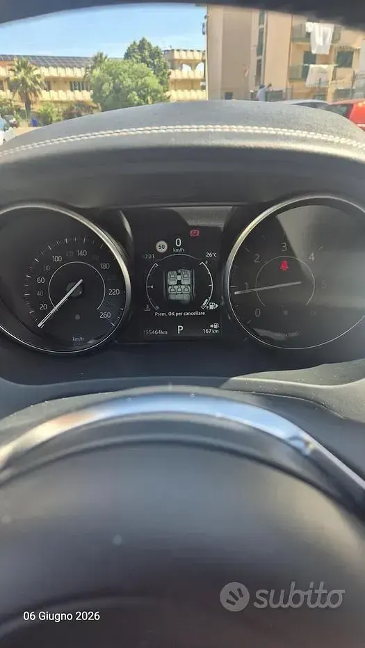 Usata Jaguar E-Pace R-Dynamic 150 CV (110 kW) 2019 Bianco SUV