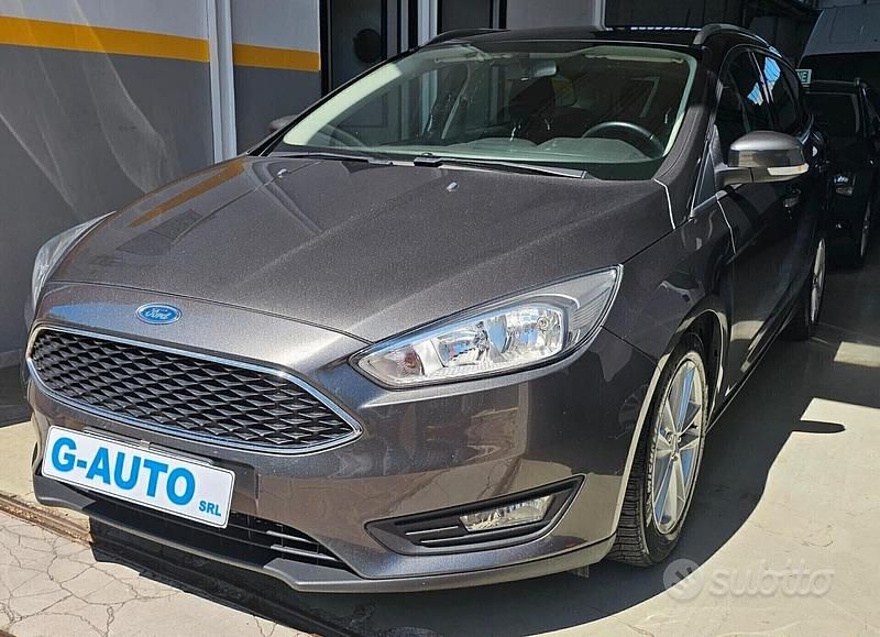 Usata Ford Focus ST-Line 120 CV (88 kW) 2018 Grigio Station wagon