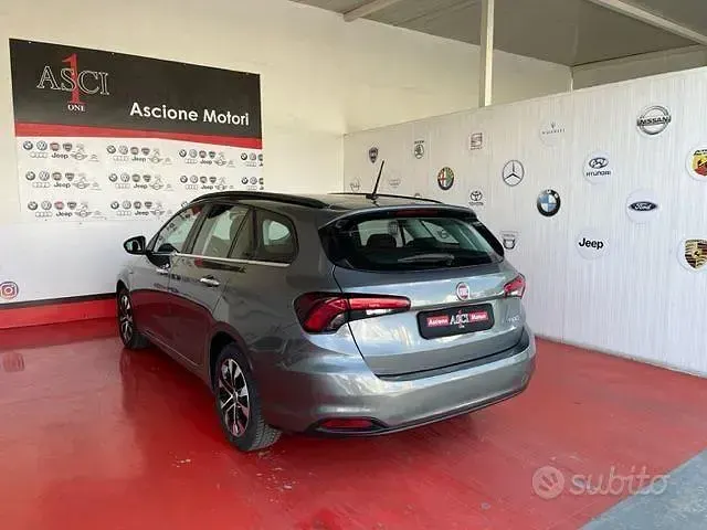 Usata Fiat Tipo Lounge 120 CV (88 kW) 2019 Grigio Station wagon
