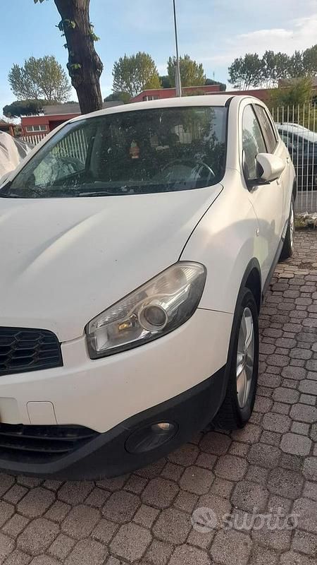 Usata Nissan Qashqai 2012 Bianco SUV