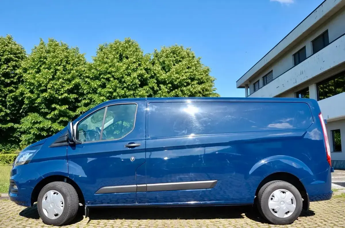 Usata Ford Transit Custom 130 CV (95 kW) 2022 Blu