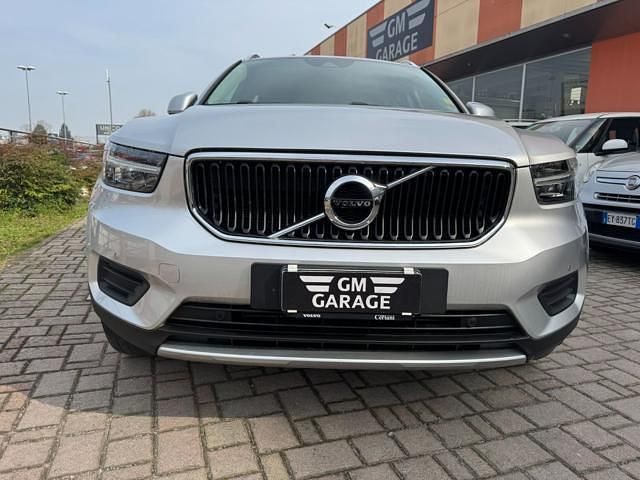 Usata Volvo XC40 Momentum 2018 Argento SUV