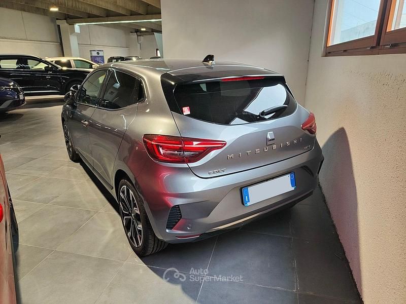 Nuova Mitsubishi Colt Instyle 143 CV (105 kW) 2025 Grigio Berlina
