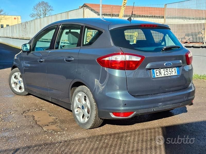 Usata Ford C-MAX 116 CV (85 kW) 2012 Grigio Monovolume