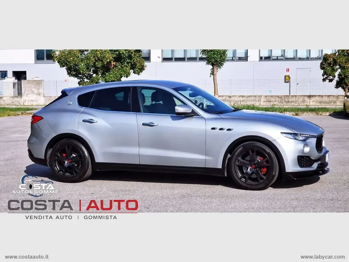 Usata Maserati Levante 275 CV (202 kW) 2017 Other SUV