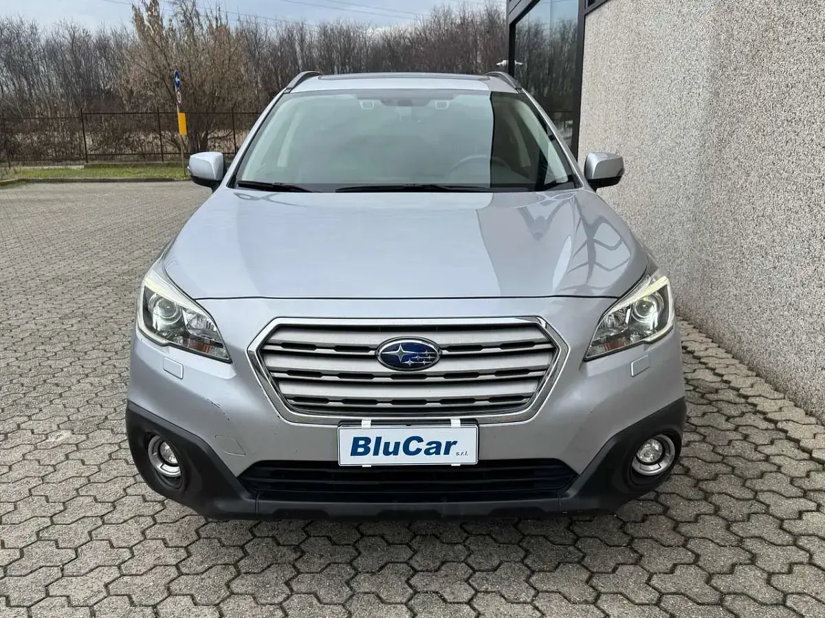 Usata Subaru Outback 150 CV (110 kW) 2017 Argento Station wagon