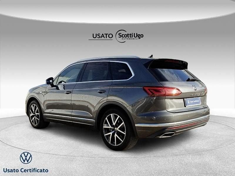 Usata VW Touareg Elegance 381 CV (280 kW) 2021 Argento SUV