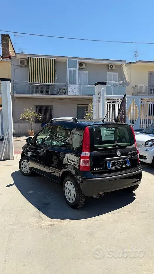 Usata Fiat Panda Dynamic 69 CV (50 kW) 2011 Nero Utilitaria