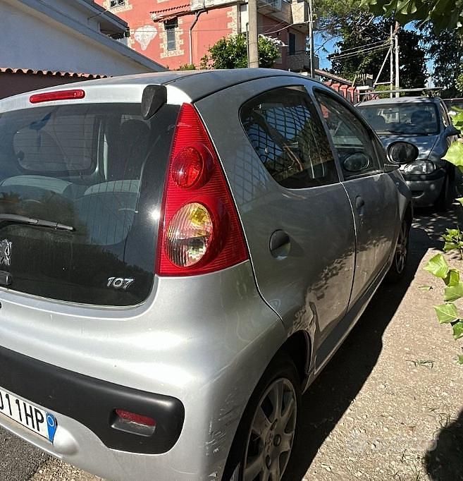 Usata Peugeot 106 60 CV (44 kW) 2010 Grigio Utilitaria