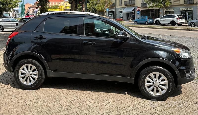 Usata Ssangyong (KGM) Korando 147 CV (108 kW) 2014 Nero SUV