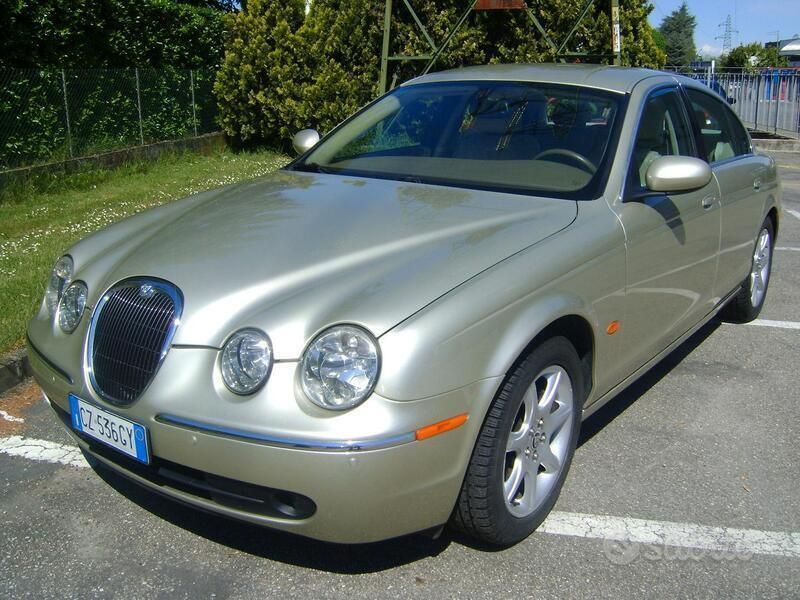 Usata 2005 Jaguar S-Type S Tre volumi | 4850 € (Buon prezzo) - Immagine 1/4