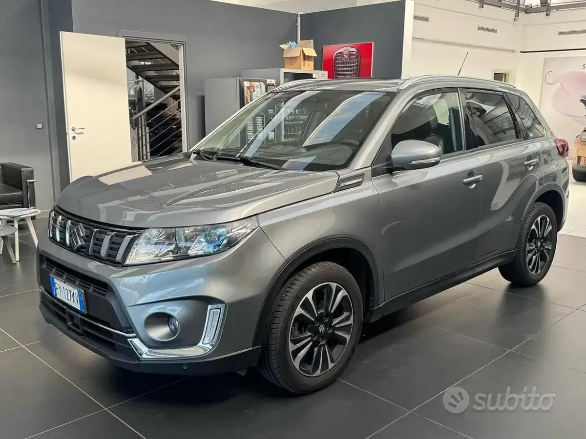Usata Suzuki Vitara 140 CV (102 kW) 2019 Grigio SUV