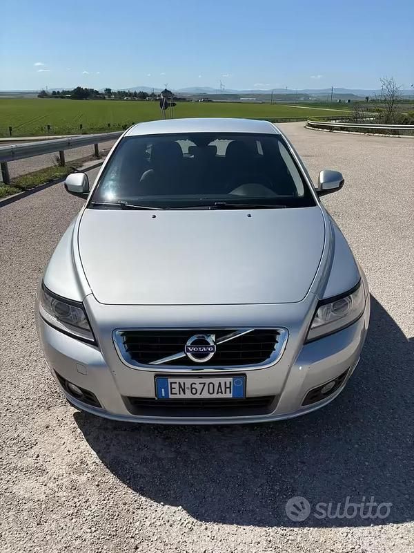 Usata Volvo V50 115 CV (84 kW) 2012 Grigio Station wagon