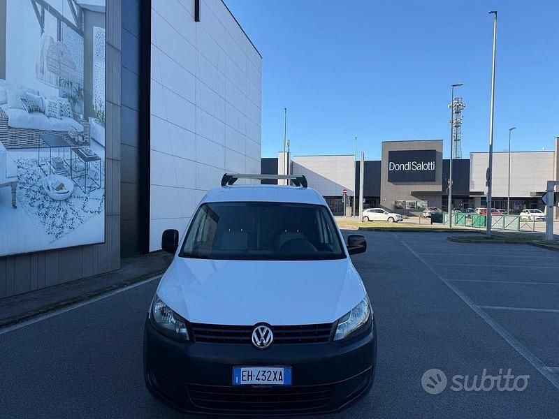 Usata VW Caddy 102 CV (75 kW) 2011 Bianco Monovolume