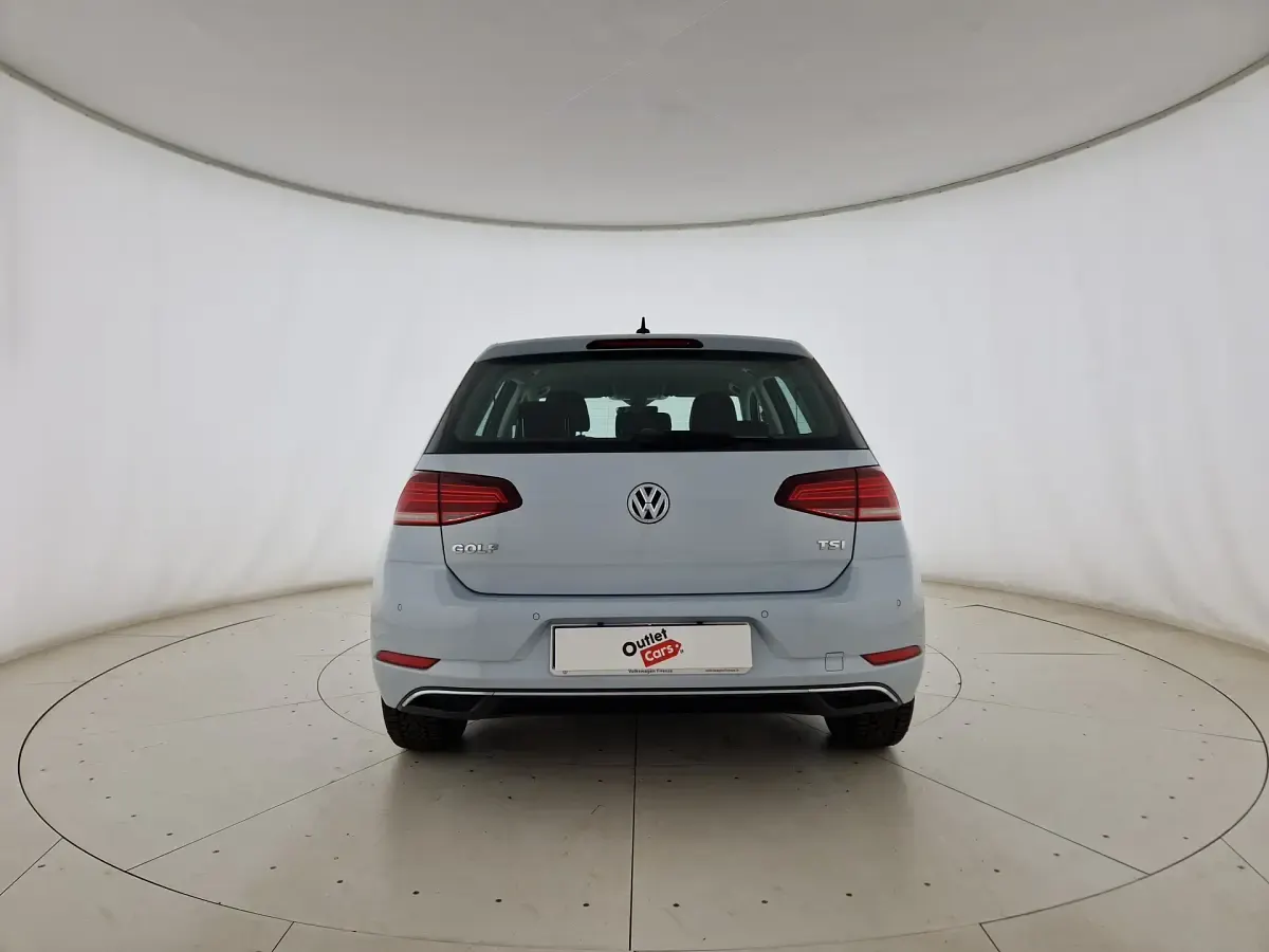 Usata VW Golf VII Business 110 CV (80 kW) 2017 White silver met Berlina