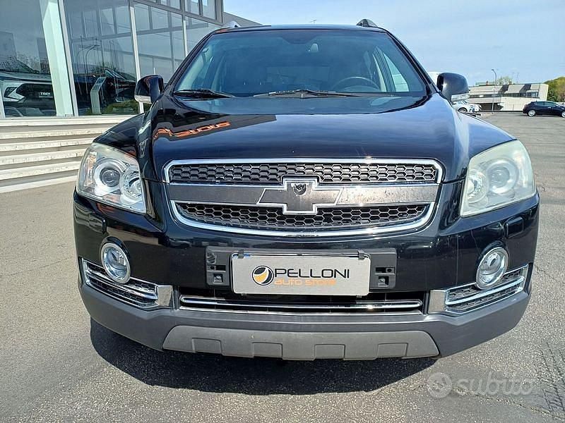 Usata Chevrolet Captiva 150 CV (110 kW) 2011 Nero SUV