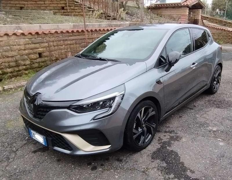 Usata Renault Clio V Engineered 145 CV (106 kW) 2023 Grigio Berlina