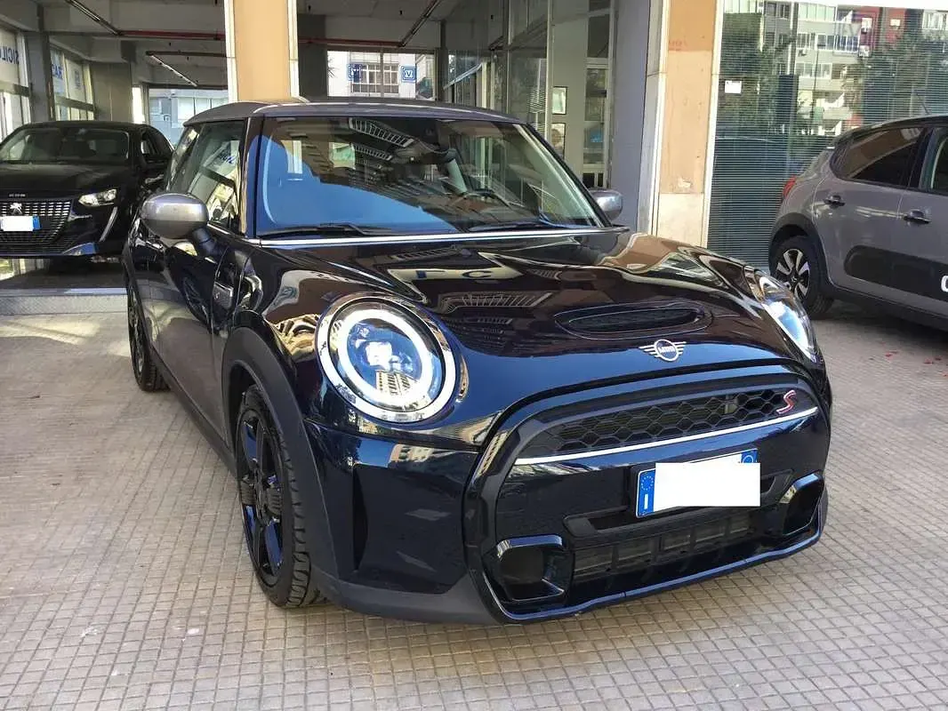 Usata Mini Cooper S Business 178 CV (130 kW) 2022 Blu/azzurro Utilitaria