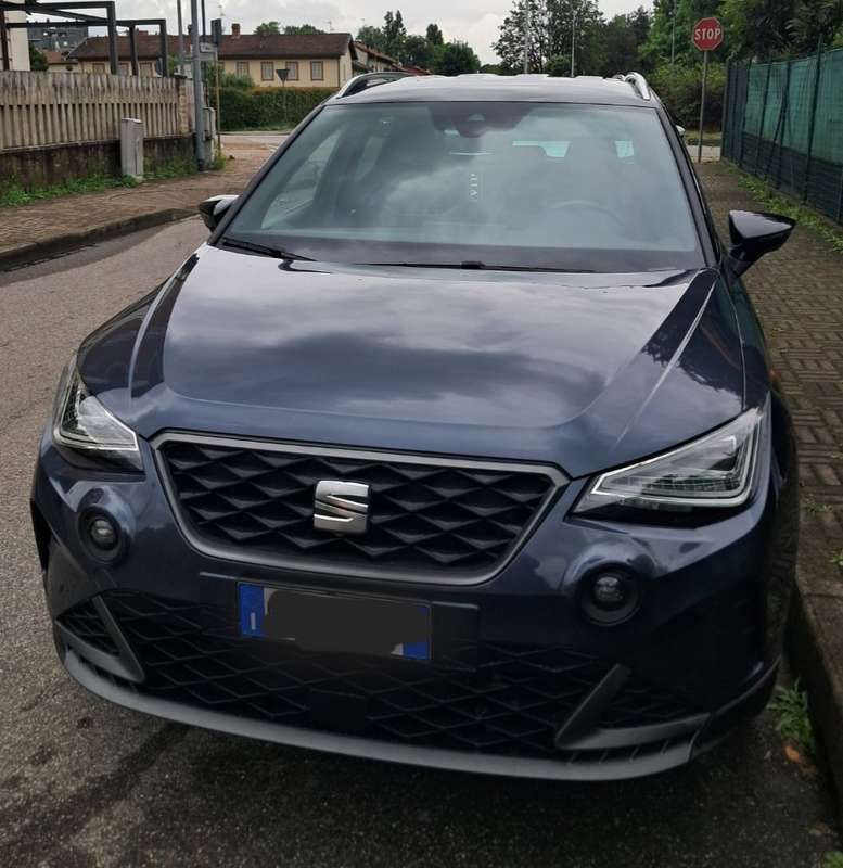 Grigio Usata 2023 Seat Arona FR SUV | 16.500 € (Buon prezzo) - Immagine 1/4
