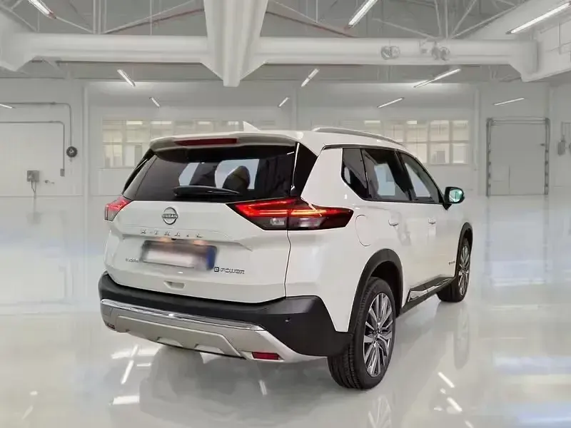 Usata Nissan X-Trail Tekna 157 CV (115 kW) 2024 Bianco SUV
