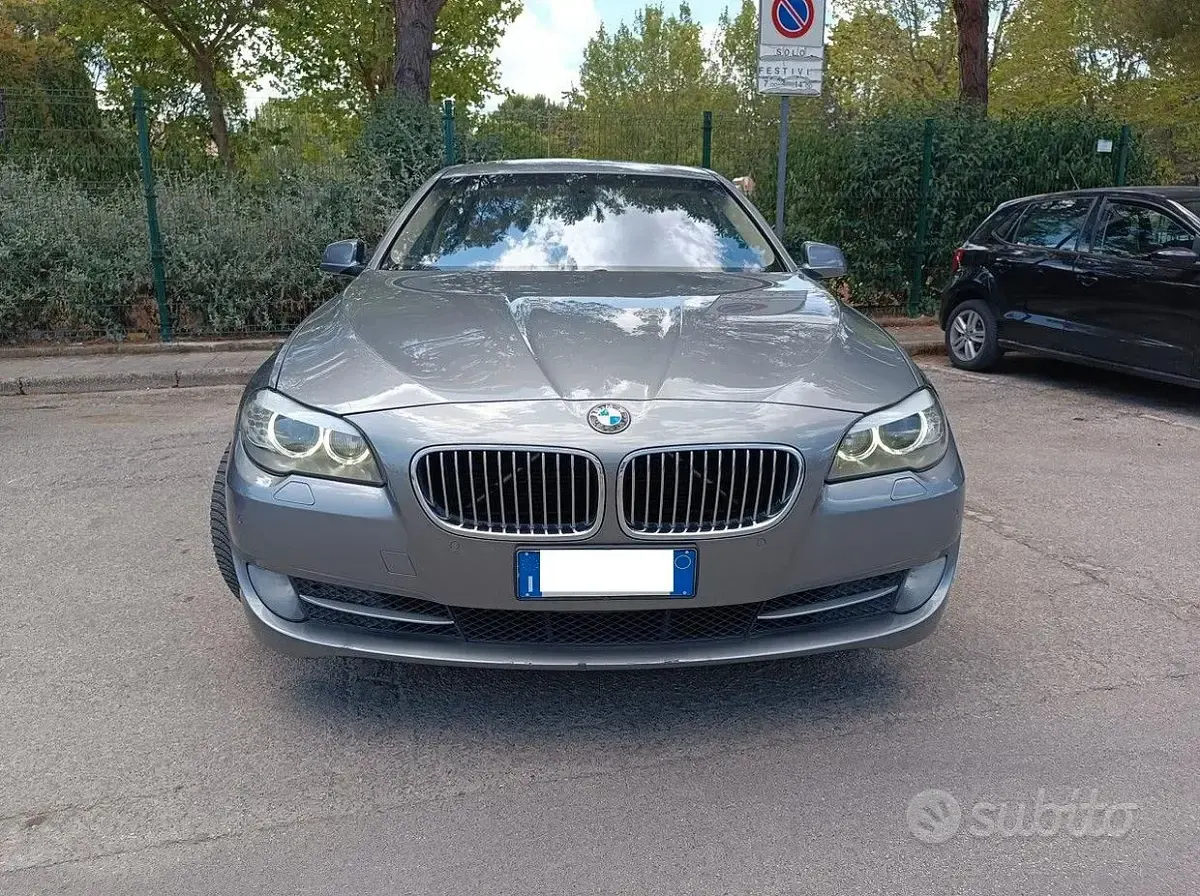 Usata BMW 520 184 CV (135 kW) 2012 Grigio Station wagon