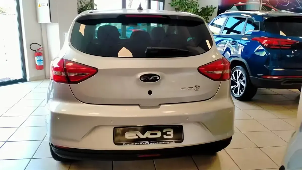 Nuova EVO Evo 3 112 CV (82 kW) 2026 Argento SUV