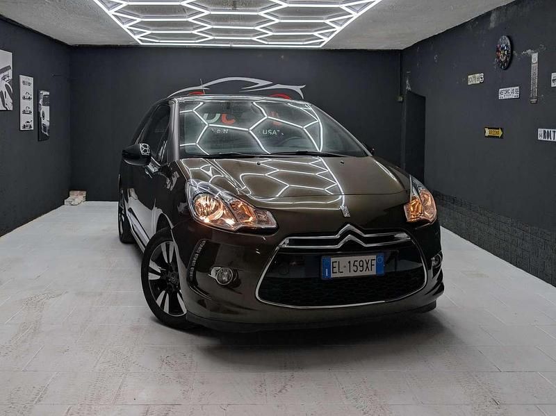 Usata Citroën DS3 Chic 95 CV (69 kW) 2012 Marrone Berlina