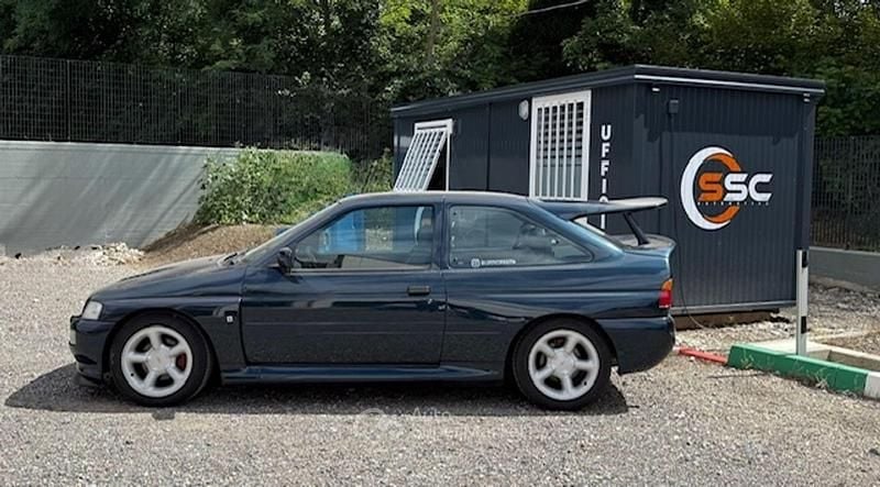 Usata Ford Escort RS 220 CV (161 kW) 1993 Verde Berlina