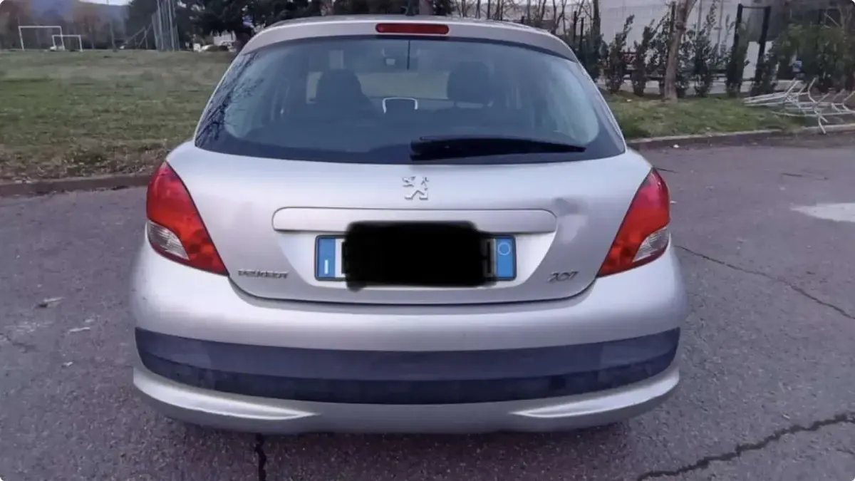 Usata Peugeot 207 68 CV (50 kW) 2011 Berlina