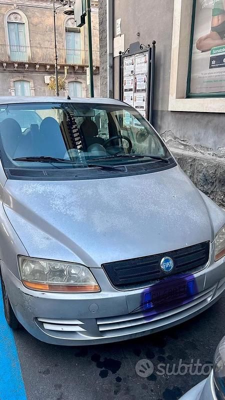 Usata Fiat Multipla 2005 Grigio Monovolume