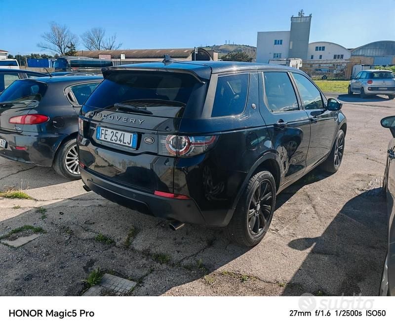 Usata Land Rover Discovery Sport HSE Luxury 180 CV (132 kW) 2016 Nero SUV