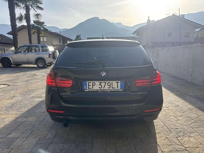 Usata BMW 318 Sport Line 143 CV (105 kW) 2013 Station wagon