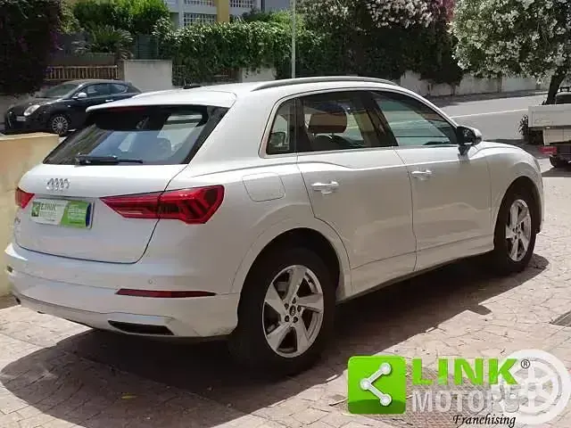 Usata Audi Q3 Advanced 150 CV (110 kW) 2022 Bianco SUV