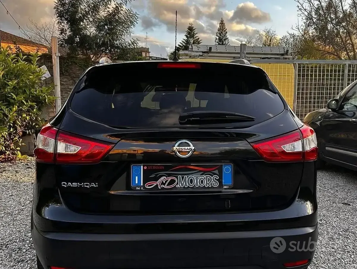 Usata Nissan Qashqai 360º 131 CV (96 kW) 2015 Nero SUV