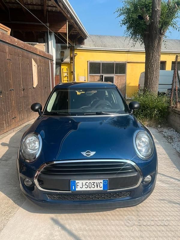Blu Usata 2017 Mini One D Due volumi | 14.900 € (Molto cara) - Immagine 1/4