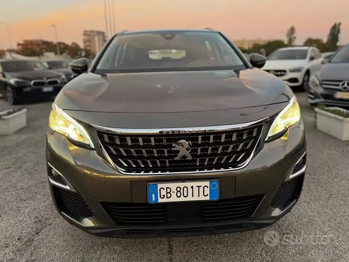 Usata Peugeot 3008 Allure 131 CV (96 kW) 2020 Other SUV
