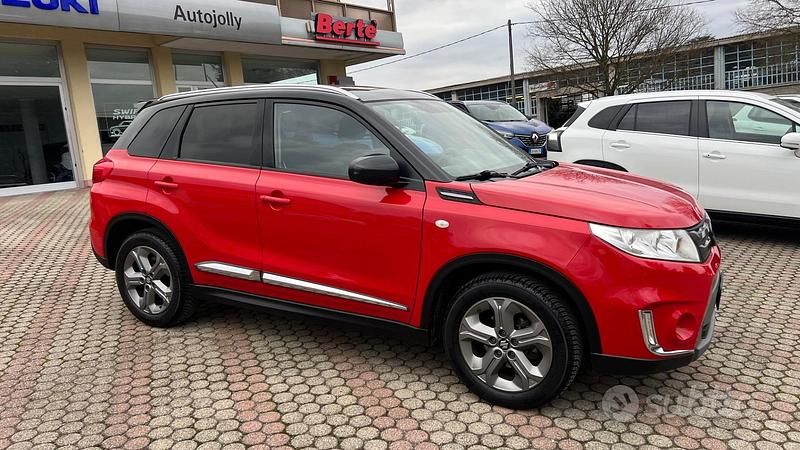 Usata Suzuki Vitara Cool 120 CV (88 kW) 2017 Rosso SUV