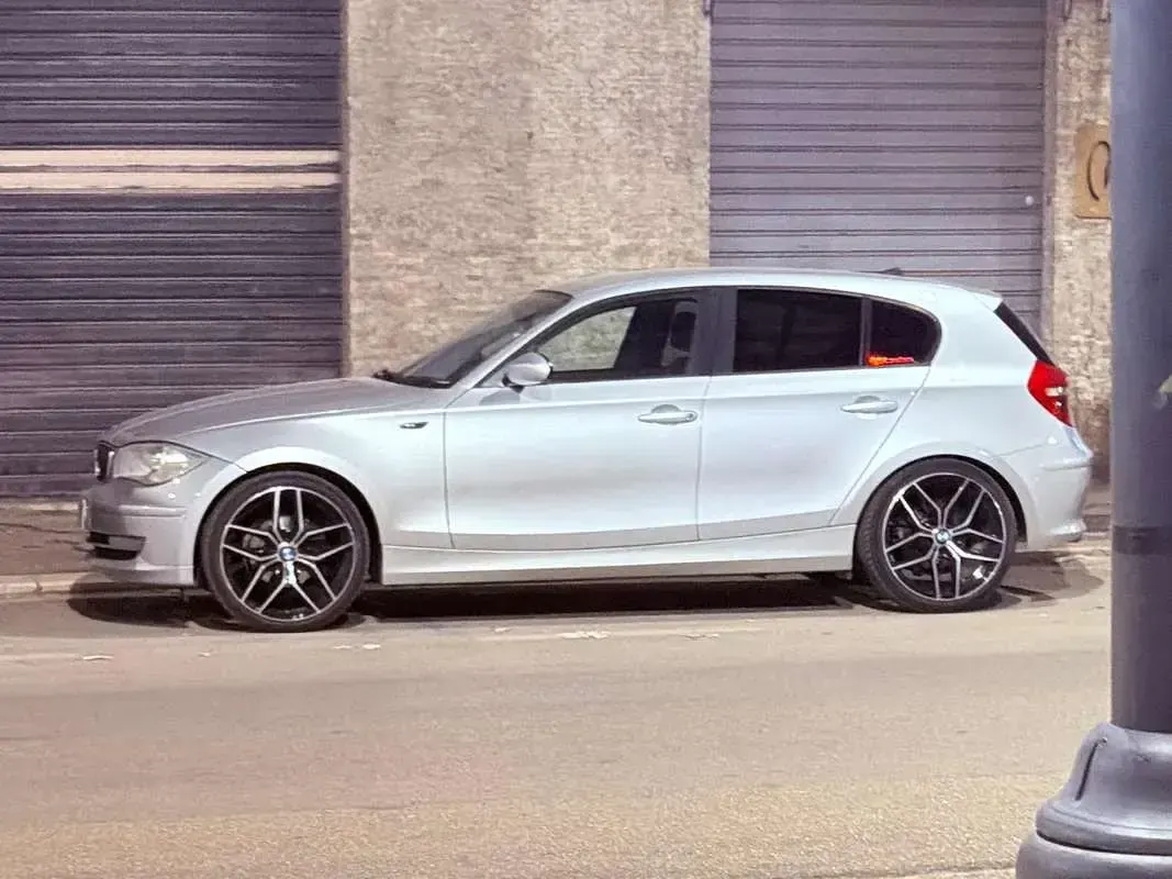Usata BMW 116 Efficient Dynamics 116 CV (85 kW) 2009 Argento Utilitaria