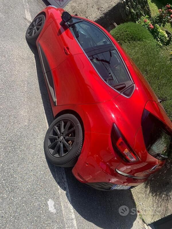 Usado Renault Clio IV 90 CV (66 kW) 2017 Rojo Berlina