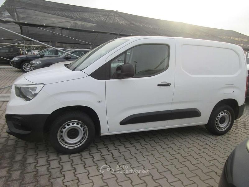 Usata Opel Combo 76 CV (55 kW) 2020 Bianco Monovolume