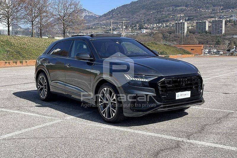 Usata Audi Q8 Sport 286 CV (210 kW) 2019 Grigio SUV