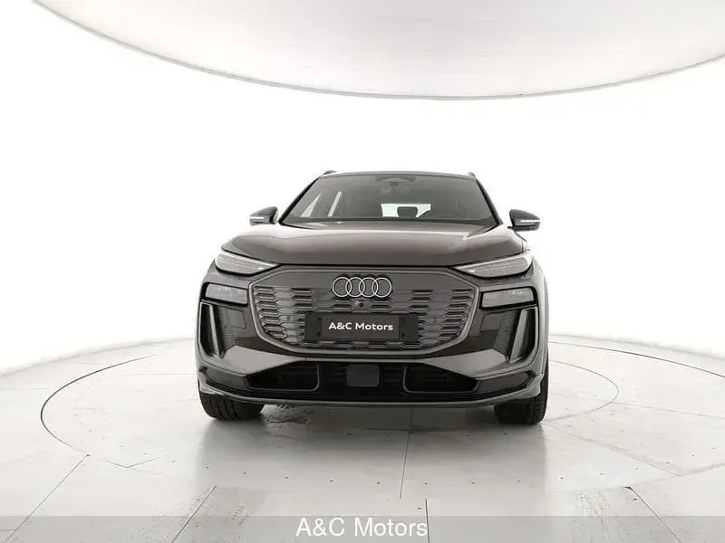 Nuova Audi Q6 e-tron S-Line 119 kW (163 CV) 2026 Grigio SUV