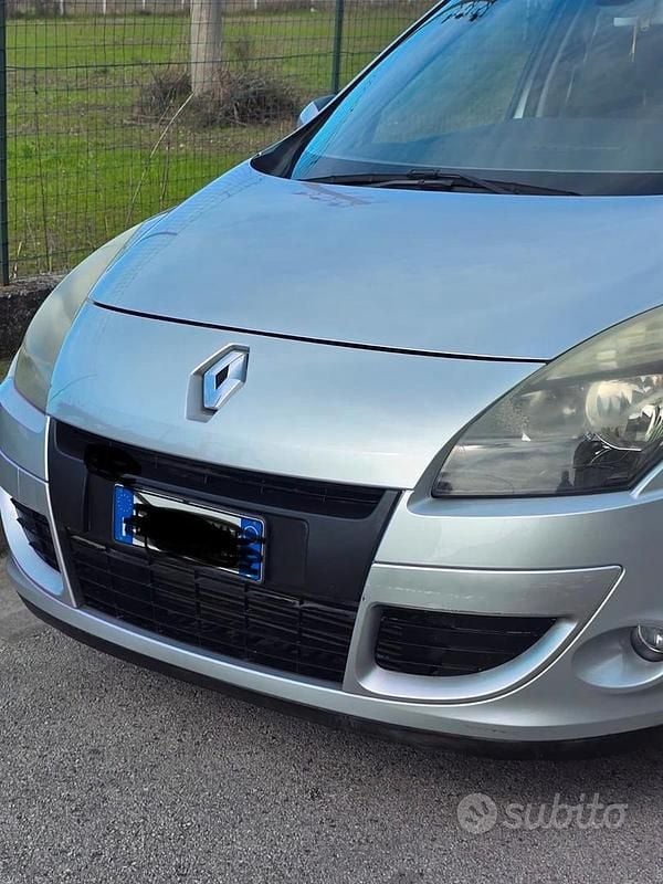 Usata Renault Scénic III XMOD 110 CV (80 kW) 2010 Monovolume